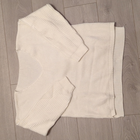 Boohoo | Vneck Sweater - Picture 1 of 3